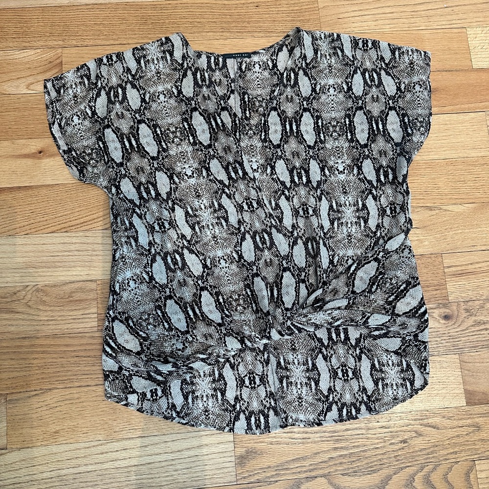 West Kei Blouse Size Medium